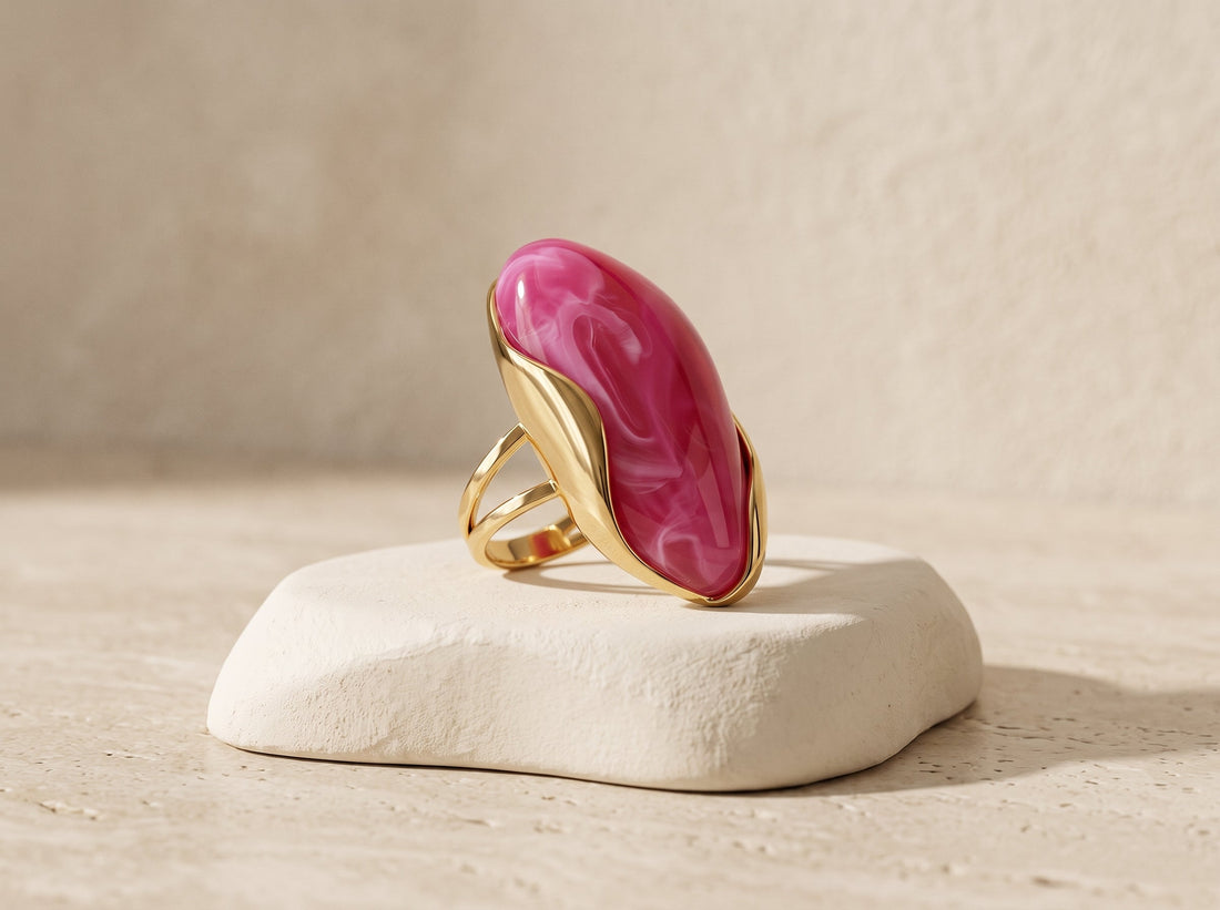Anillo Geométrico de Resina con Baño de Oro 18K