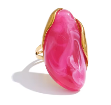 Anillo Geométrico de Resina con Baño de Oro 18K